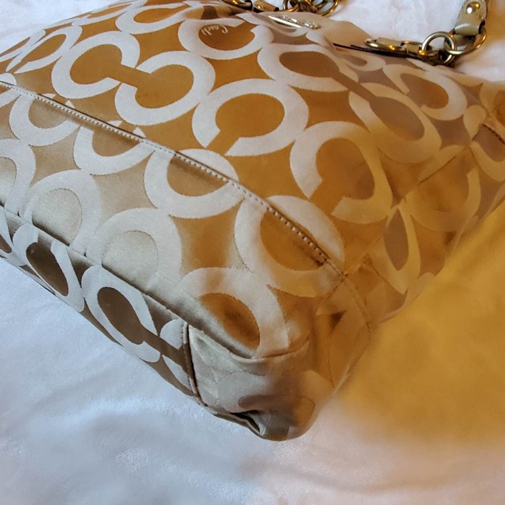 COACH 13583 Julianne Madison Op Art Tote - Picture 5 of 16